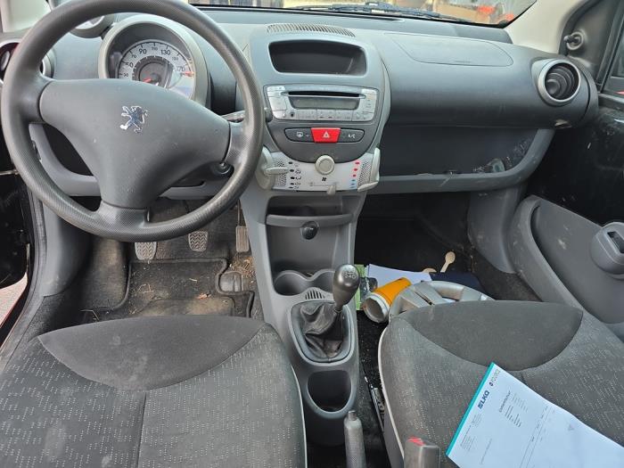 Peugeot 107 1.0 12V Sloopvoertuig (2010, Zwart)