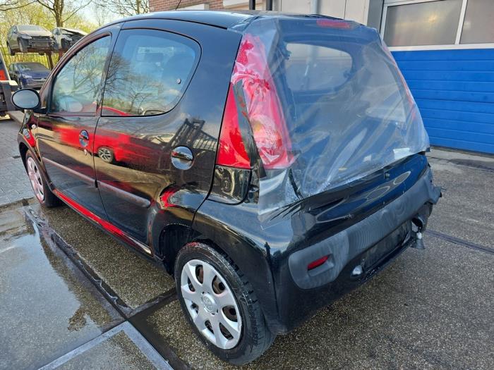 Peugeot 107 1.0 12V Sloopvoertuig (2010, Zwart)