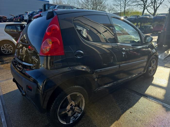 Peugeot 107 1.0 12V Sloopvoertuig (2011, Zwart)