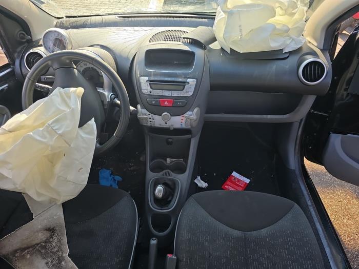 Peugeot 107 1.0 12V Sloopvoertuig (2011, Zwart)