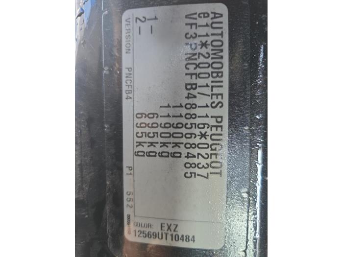 Peugeot 107 1.0 12V Sloopvoertuig (2011, Zwart)