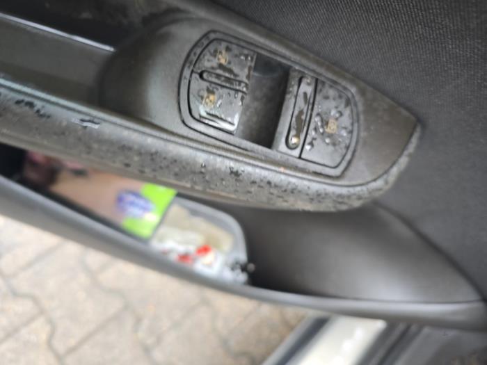 Opel Corsa E 1.4 16V Sloopvoertuig (2015, Grijs)