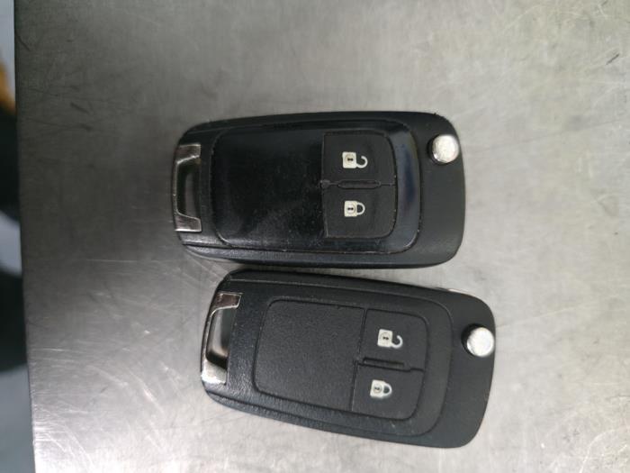 Opel Corsa E 1.4 16V Sloopvoertuig (2015, Grijs)