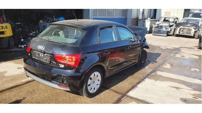Audi A1 1.0 TFSI 12V Sloopvoertuig (2016, Metallic, Zwart)