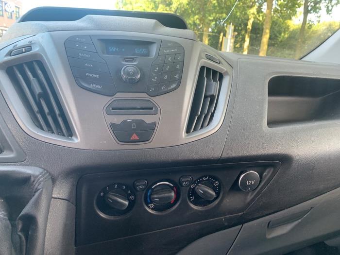 Ford Transit Custom 2.0 TDCi 16V Eco Blue 105 Sloopvoertuig (2017, Graniet)