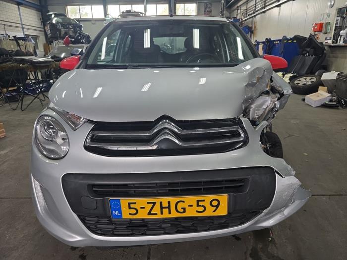 Citroen C1 1.2 PureTech 82 12V Sloopvoertuig (2015, Metallic, Zilvergrijs)
