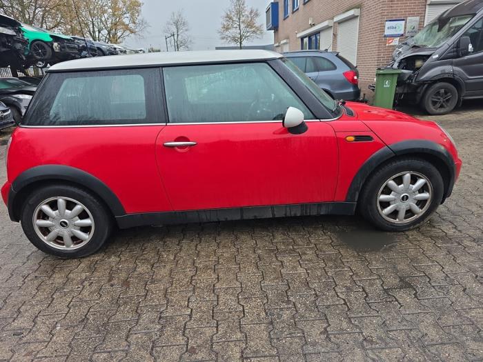 Mini Mini One/Cooper 1.6 16V Cooper Sloopvoertuig (2003, Rood)