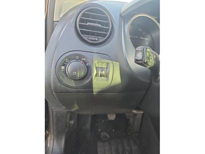 Seat Altea XL 1.6 Sloopvoertuig (2009, Zwart)