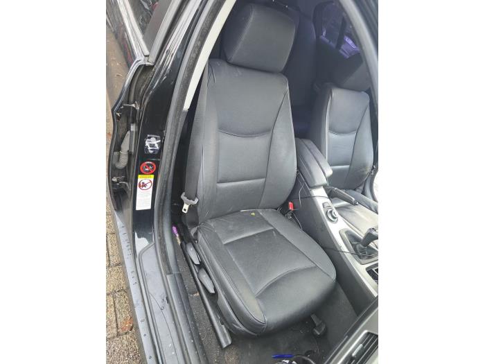 BMW 3 serie 320i 16V Sloopvoertuig (2008, Zwart)