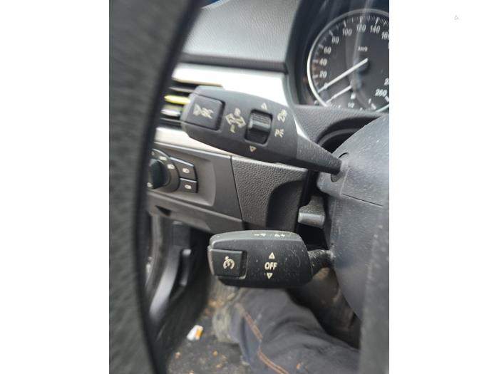 BMW 3 serie 320i 16V Sloopvoertuig (2008, Zwart)