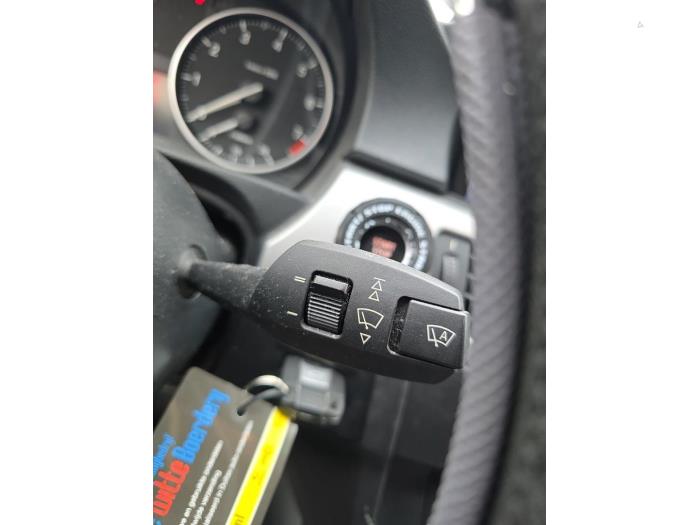 BMW 3 serie 320i 16V Sloopvoertuig (2008, Zwart)