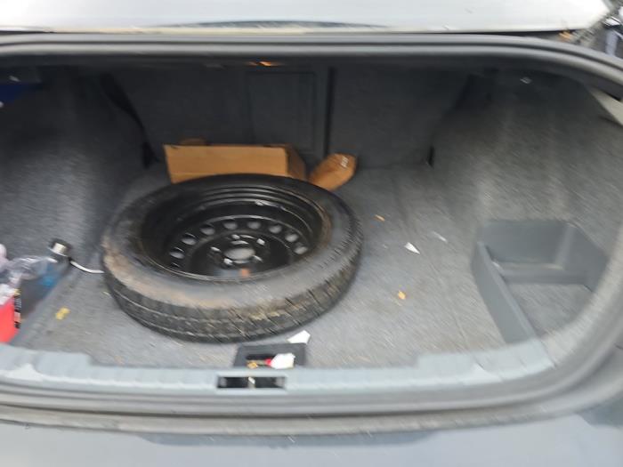 BMW 3 serie 320i 16V Sloopvoertuig (2008, Zwart)