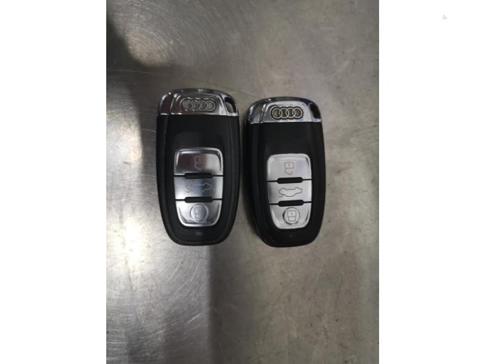 Audi A4 Avant 1.8 TFSI 16V Sloopvoertuig (2008, Metallic, Zilvergrijs)