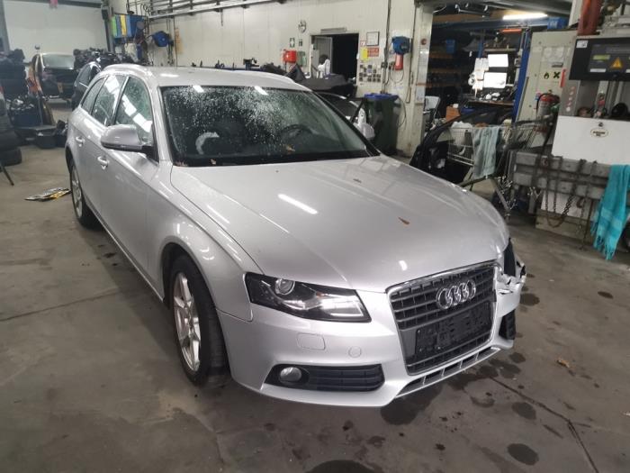 Audi A4 Avant 1.8 TFSI 16V Sloopvoertuig (2008, Metallic, Zilvergrijs)