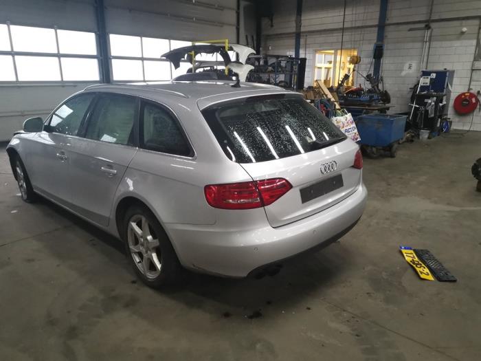 Audi A4 Avant 1.8 TFSI 16V Sloopvoertuig (2008, Metallic, Zilvergrijs)