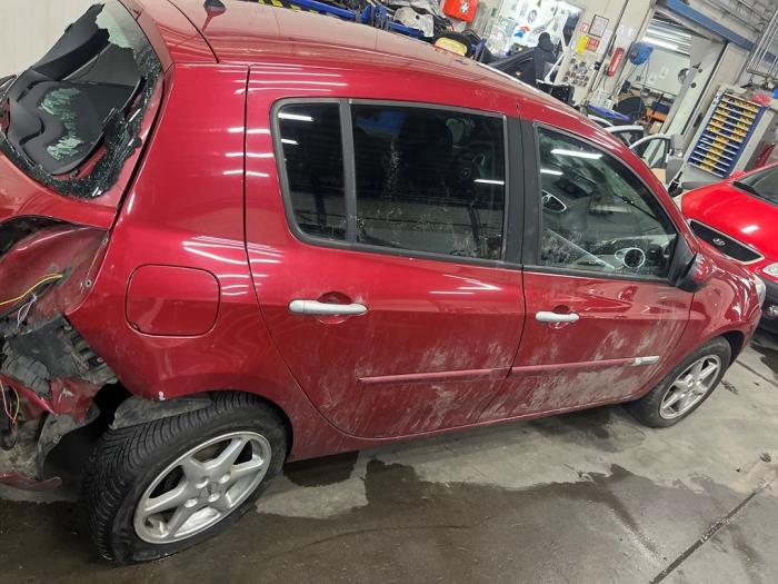 Renault Clio III 1.5 dCi FAP Sloopvoertuig (2011, Rood)