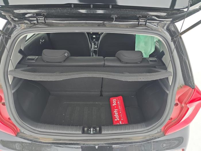 Kia Picanto 1.0 DPi 12V Schadevoertuig (2021, Zwart)