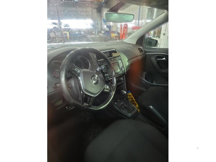 Volkswagen Polo V 1.2 TSI 16V BlueMotion Technology Sloopvoertuig (2017, Metallic, Zilvergrijs)