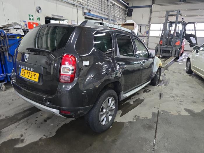 Dacia Duster 1.2 TCE 16V Sloopvoertuig (2015, Metallic, Zwart)