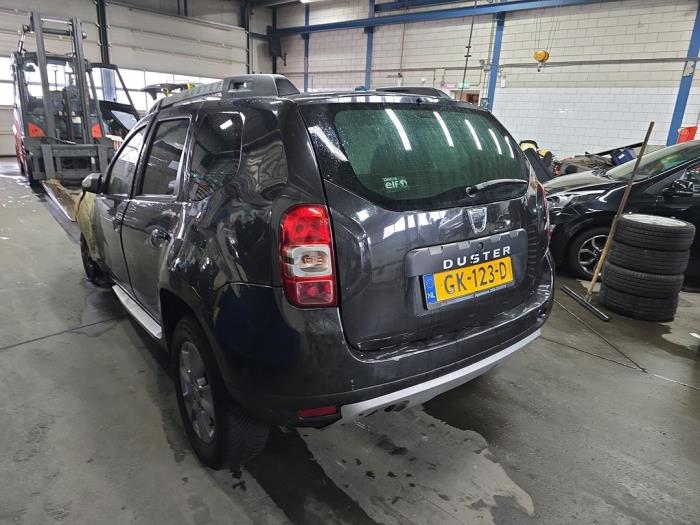 Dacia Duster 1.2 TCE 16V Sloopvoertuig (2015, Metallic, Zwart)