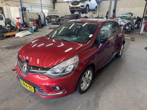 Renault Clio IV 0.9 Energy TCE 90 12V Sloopvoertuig (2017, Metallic, Rood)
