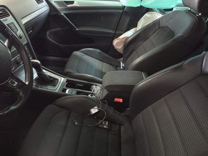 Volkswagen Golf VII Variant 1.4 TSI 16V Sloopvoertuig (2015, Metallic, Zwart)