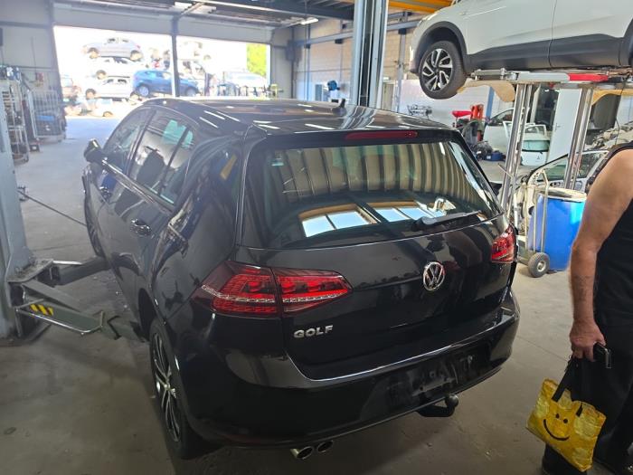 Volkswagen Golf VII Variant 1.4 TSI 16V Sloopvoertuig (2015, Metallic, Zwart)