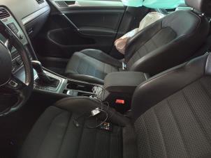 Volkswagen Golf VII Variant 1.4 TSI 16V Sloopvoertuig (2015, Metallic, Zwart)