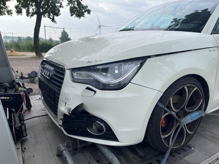 Audi A1 1.4 TFSI 16V 122 Sloopvoertuig (2011, Wit)