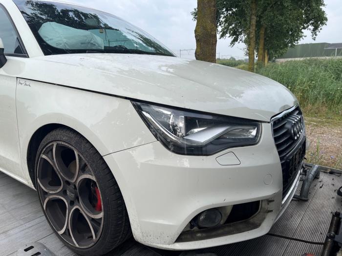 Audi A1 1.4 TFSI 16V 122 Sloopvoertuig (2011, Wit)