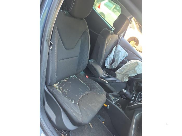 Renault Clio IV 0.9 Energy TCE 90 12V Sloopvoertuig (2018, Metallic, Muisgrijs)