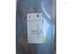 Renault Clio IV 0.9 Energy TCE 90 12V Sloopvoertuig (2018, Metallic, Muisgrijs)