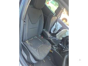 Renault Clio IV 0.9 Energy TCE 90 12V Sloopvoertuig (2018, Metallic, Muisgrijs)