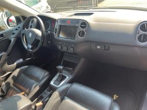Volkswagen Tiguan 2.0 TSI 16V 4Motion Sloopvoertuig (2009, Zwart)