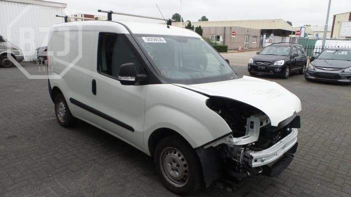 Opel<br/>Combo 1.3 CDTI 16V ecoFlex 2012-02 / 2018-12
