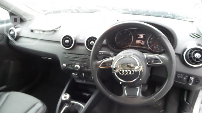 Audi A1 Sloopvoertuig (2013, Zilver)