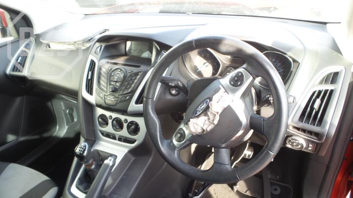 Ford Focus Sloopvoertuig (2014, Rood)