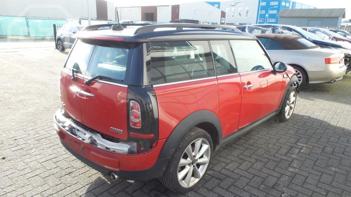 Mini Clubman 1.6 16V Cooper Sloopvoertuig (2013, Rood)