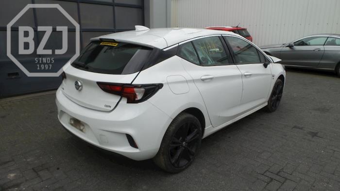 Opel Astra K 1.6 CDTI 110 16V Sloopvoertuig (2017, Wit)