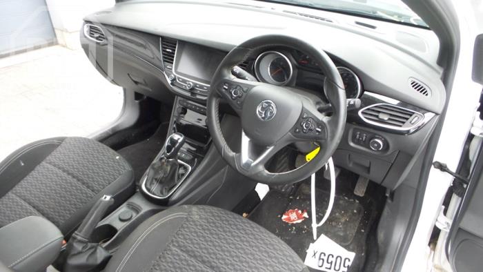 Opel Astra K 1.6 CDTI 110 16V Sloopvoertuig (2017, Wit)