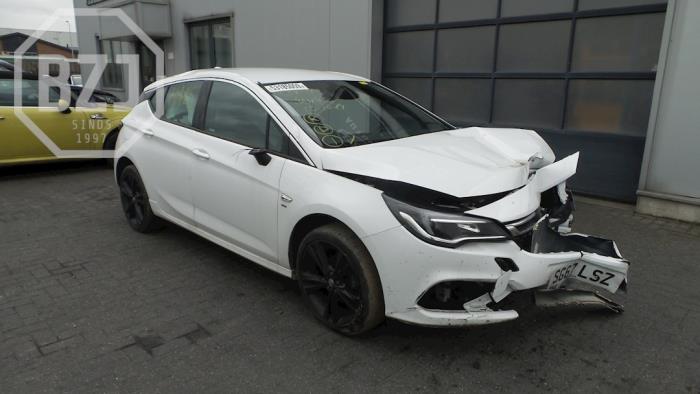 Opel Astra K 1.6 CDTI 110 16V Sloopvoertuig (2017, Wit)