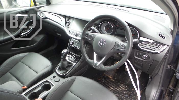 Opel Astra K Sports Tourer 1.4 Turbo 16V Sloopvoertuig (2018, Metallic, Blauw)