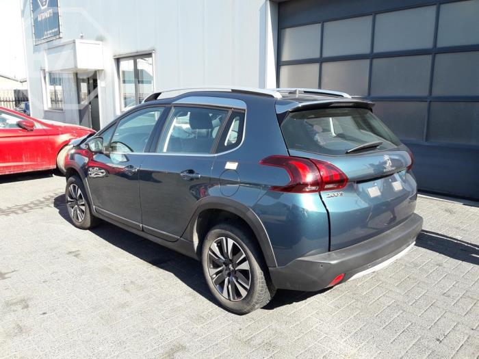 Peugeot 2008 1.6 Blue HDi 100 Sloopvoertuig (2017, Metallic, Groen)