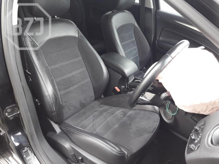 Ford Mondeo IV 2.3 16V Sloopvoertuig (2009, Metallic, Zwart)