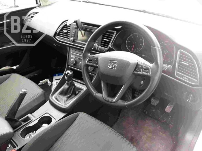 Seat Leon ST 1.6 TDI 16V Sloopvoertuig (2015, Wit)