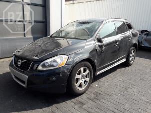 Volvo XC60 I 2.4 D3 20V Sloopvoertuig (2012, Metallic, Grijs)