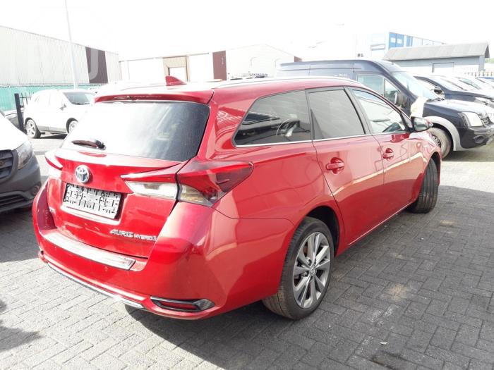 Toyota Auris Touring Sports 1.8 16V Hybrid Sloopvoertuig (2017, Metallic, Rood)