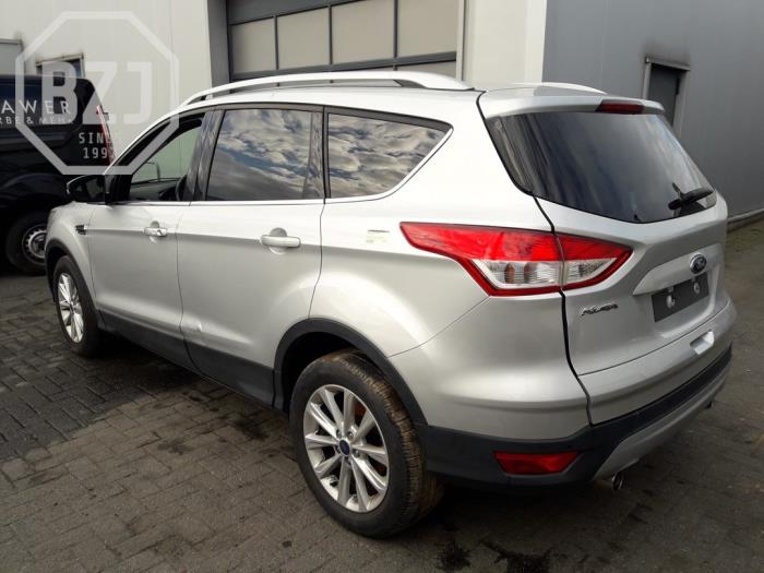 Ford Kuga II 2.0 TDCi 16V 150 4x4 Sloopvoertuig (2016, Metallic, Zilver)