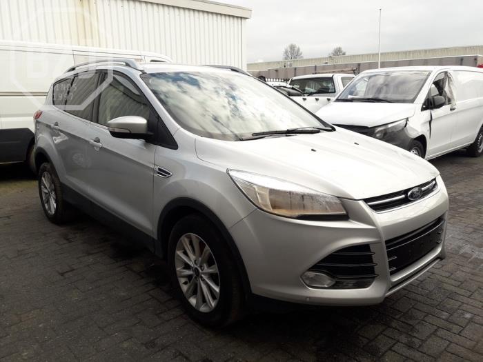 Ford Kuga II 2.0 TDCi 16V 150 4x4 Sloopvoertuig (2016, Metallic, Zilver)