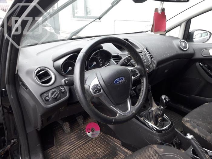 Ford Fiesta 6 1.5 TDCi Sloopvoertuig (2016, Metallic, Zwart)